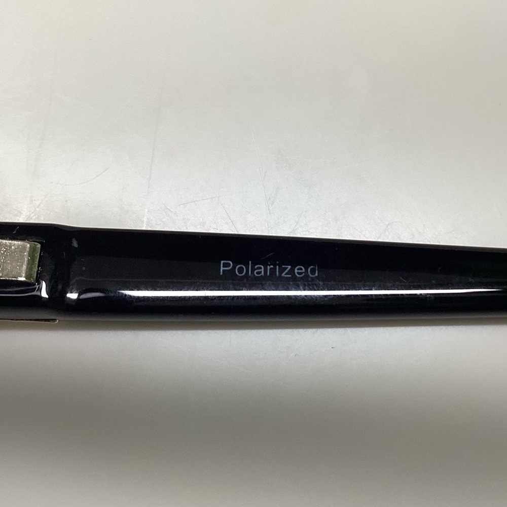 CLASSIC BLACK FRAME POLARIZED SUNGLASSES - Picture 10 of 11